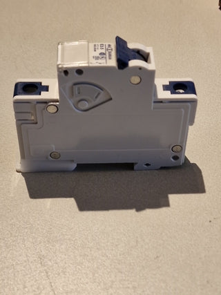 3x ABL Sursum 1E3,5UM  Leitungsschutzschalter/E 3,5A / 277VAC0