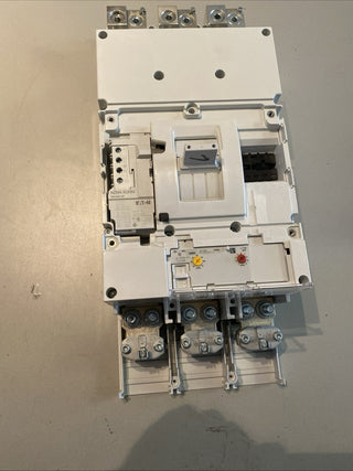 Eaton Moeller NZMN4-AE1250 Leistungsschalter 1250A + NZM4-XUHIV Unterspannung