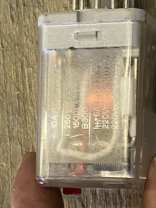 3STÜCK  RELAIS  R.I.N.A. Type 60.132