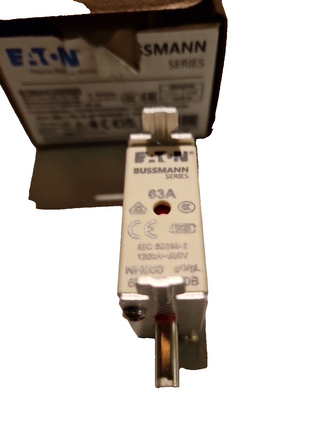 2xEaton 63NHG000 NH-Sicherung mit mechanischer Sicherungsanzeige Sicherungsgröße0