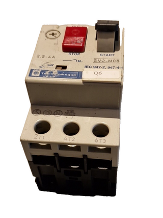 Relais TELEMECANIQUE GV2-M04 IEC 947-2, 947-4-1 690V 50/60Hz 6kV + GV2-AN11 690V0