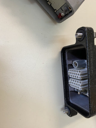 2x Harting Industrie-Steckverbinder Schwere Rechteckstecker Universal – Gebrauch2