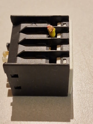 Siemens 3RH1911-1FA02 Hilfsschalterblock Hilfsschütz 2NC 2-polig S00 Gebraucht2