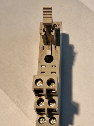 3x ONE Neu OMRON P2RF-08-E Relais Buchse Basis#92