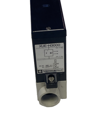 Telemecanique XUE-H300 Lichtschranke / Opto-Sensor | 48V 200mA | Gebraucht0