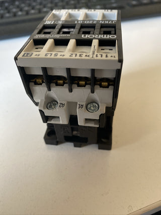 Omron J7KN-22D-01 Leistungsschütz / Motorschütz – NEU (Sonstige)4