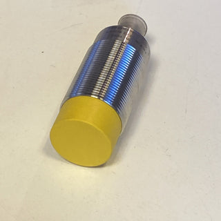 Ifm Electronic Induktiver Sensor PNP GI701S7