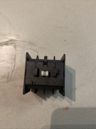 Siemens SIRIUS Hilfsschalterblock 3RH1911-1HA22 | 2 NO + 2 NC | NEU/OVP