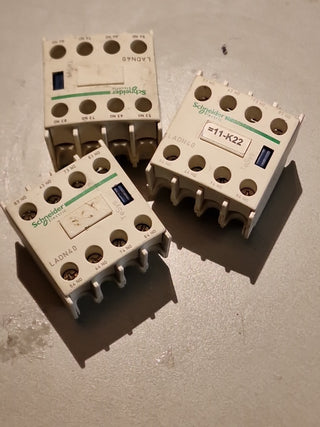 3x Schneider Electric LADN40 Hilfsschalterblock TeSys 4NO 4-polig Weiß Gebraucht4