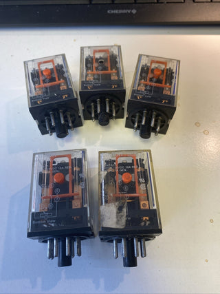 5x OMRON MK2P-S-VD Relais 24VDC 10A DPDT 8-Polig General Purpose Relay NEU1