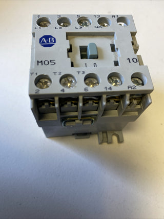 ALLEN-BRADLEY Schütz 100-MO5NZ*3 -unused0