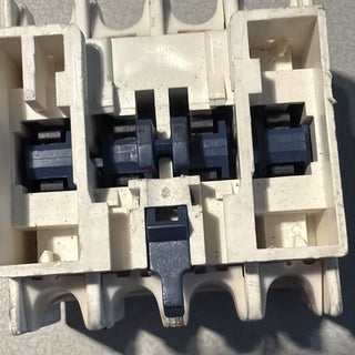 Schneider Electric LADN04 Hilfsschalterblock – GEBRAUCHT1