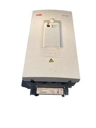 ABB ACS600 Frequenzumrichter – Typ ACS60100053 – 3kW – Gebraucht/Ungeprüft4