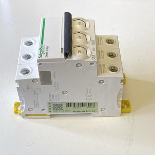 Schneider A9F18332 Leitungsschutzschalter Acti9 iC65N 3P 32A C-Char 6kA NEU1