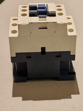 Schneider Electric CAD50 P7 230V Leistungsschütz + LAD4RCU RC-Glied -used-4