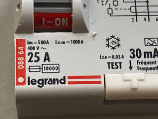 Legrand FI Schutzschalter 25 A 30 mA 4 polig 08864 gebraucht1