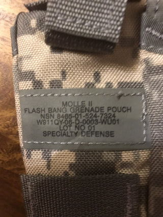US Military Molle II Army ACU Digital Flash Bang Grenade Pouch NSN 846501524732410