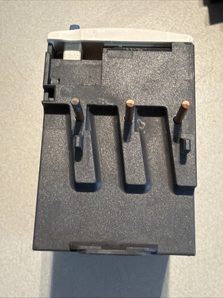 Telemecanique LRD07 Motorschutzrelais Überlastrelais 1,6–2,5A geb