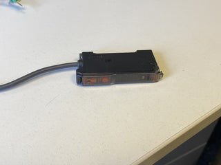 OMRON E3X-DA41-N Digitaler Lichtleiter-Verstärker (PNP) – Gebraucht5