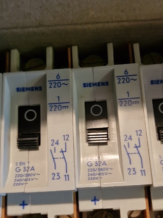 5x Siemens 5SN1 NG32A / 5SN2 NG10A Leitungsschutzschalter – 32A / 10A – Neu3