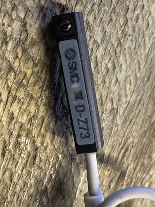 2x SMC D-Z73 Signalgeber / Reed-Schalter Auto Switch – gebraucht0