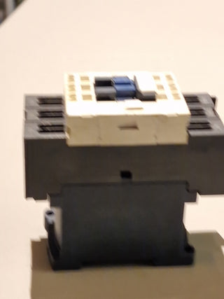 Schneider 080843 LC1D093-BL 24VDC 4kW LC1D093BL3