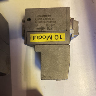 SAFEMASTER STS 0061870  Key Interlock System Key Modules STS-01 and ST8