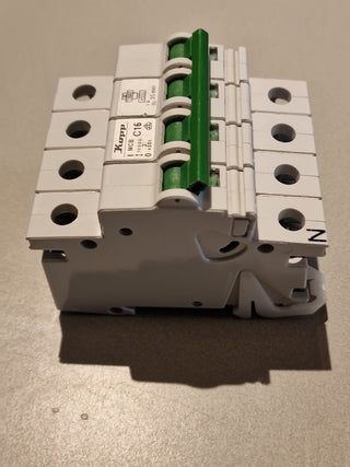 Kopp Leitungsschutzschalter MCB C16A 4-polig (3P+N) Sicherungsautomat Typ C 16A3