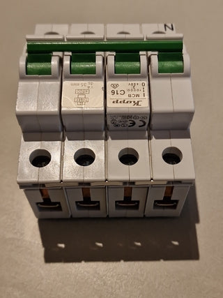 Kopp Leitungsschutzschalter MCB C16A 4-polig (3P+N) Sicherungsautomat Typ C 16A2
