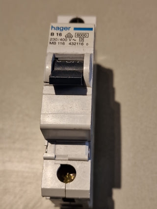 2x Hager B16 MCB’#30