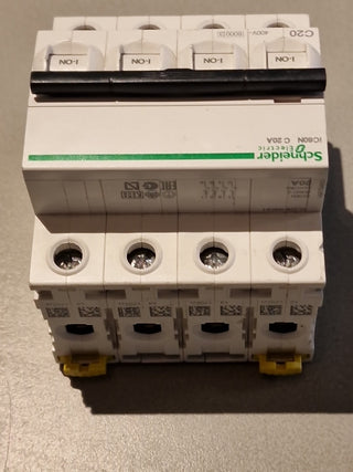 Schneider Electric Acti9 iC60N Leitungsschutzschalter C20A 4-polig A9F79420 –2