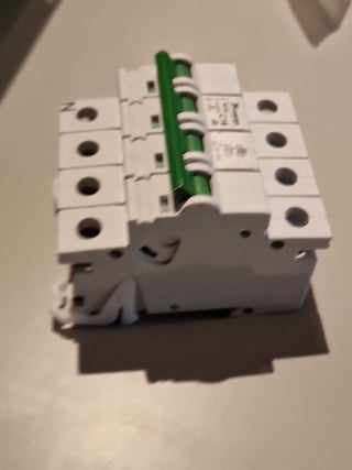 Kopp Leitungsschutzschalter MCB C16A 4-polig (3P+N) Sicherungsautomat Typ C 16A1