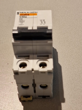 Schneider Electric C60H-DC C 2A Leitungsschutzschalter -used-#30