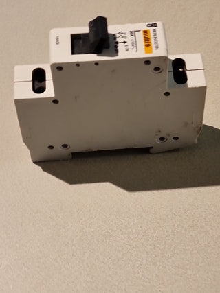 Merlin Gerin Multi 9 C60N Leitungsschutzschalter MCB 20A1