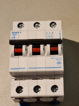GE Vynckier EP103NC06 Leitungsschutzschalter – 3P+N – C6 – 10kA0