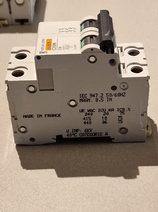 Merlin Gerin C60N Leitungsschutzschalter | 2P 6A C-Charakteristik | Multi 9 - 243