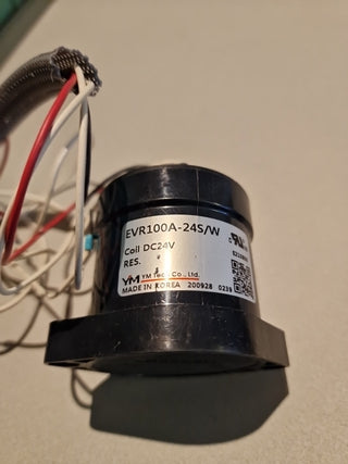 Automotive Relais EVR100A-24S/W DC 24V 100A Schütz Hochstromrelais – Gebraucht1