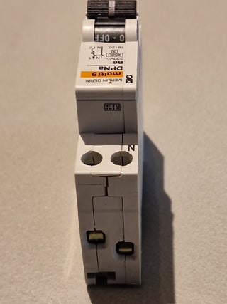 4xMERLIN GERIN Leitungsschutzschalter multi9 DPNa B6#32