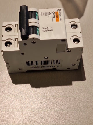 Merlin Gerin 24254 multi9 C60N Leitungsschutzschalter C10#31