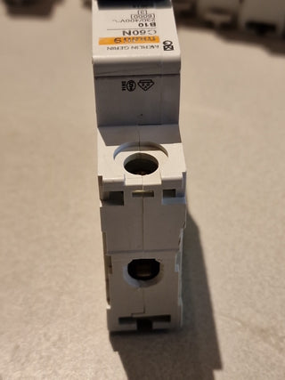 Merlin Gerin Multi9 C60N B10 – 1-polig (gebraucht)3